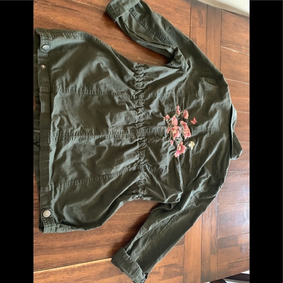 Jacket - Picture 1 of 3